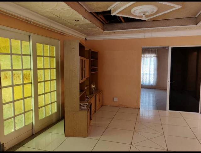 4 BEDROOM HOUSE FOR SALE IN MANKWENG